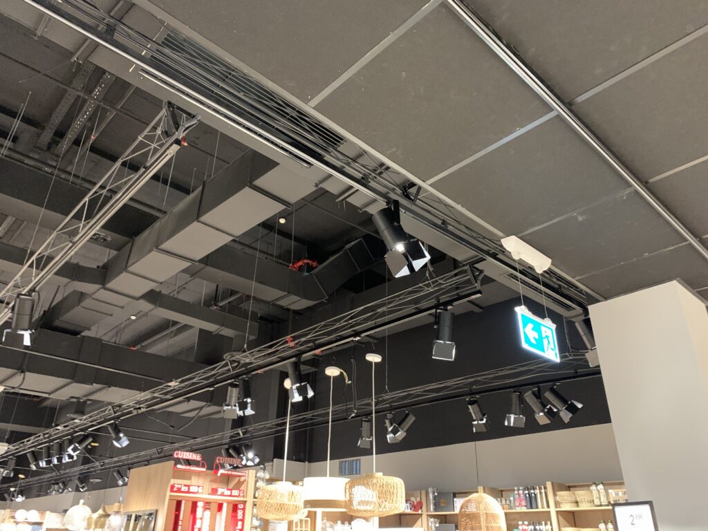 Reforma de local comercial en Porto Matosinhos