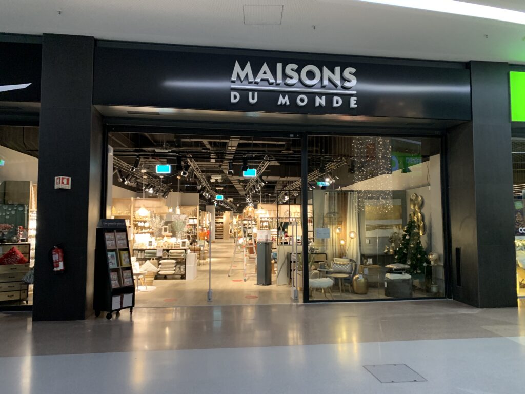 Reforma de local comercial en Porto Matosinhos