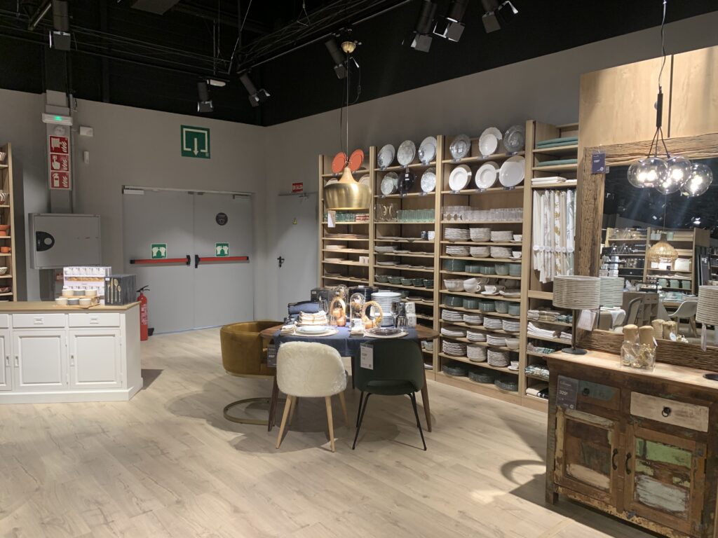 Reforma de local comercial en Santander